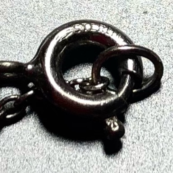 Silver Cross Necklace. - Picture 6 of 7